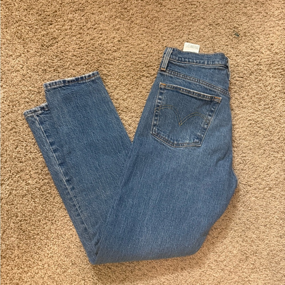 Levi's Straight Leg Blue Jeans
